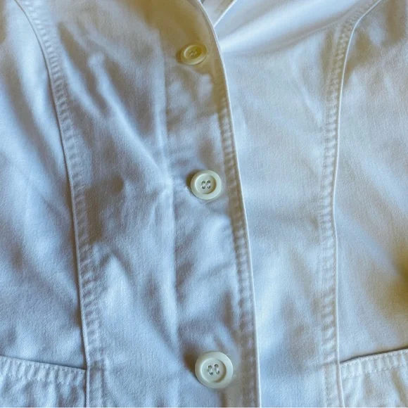 Greys Anatomy Women’s 3-Button Long Sleeve White Lab Coat Scrub Top Size Size S - Picture 6 of 15
